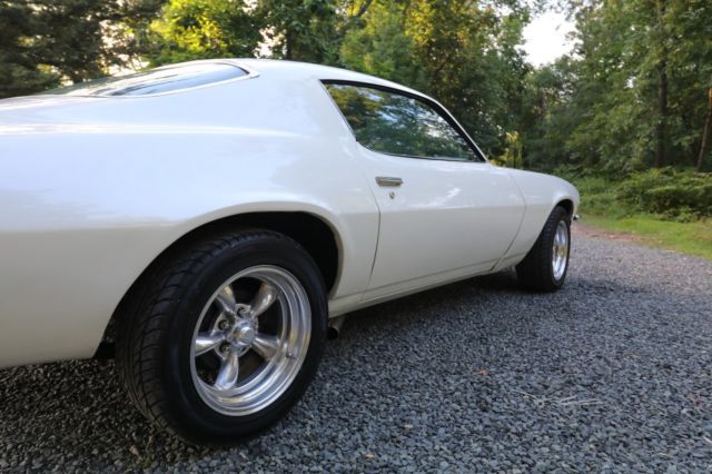 1971 White Chevrolet Camaro Coupe