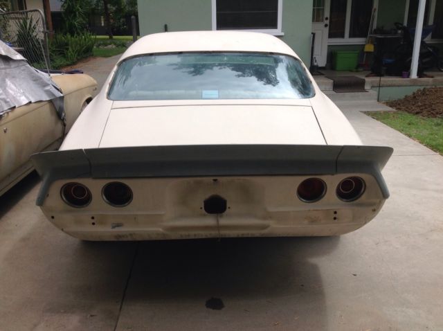 1971 Primer Chevrolet Camaro Coupe