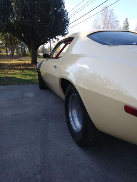 1971 Yellow Chevrolet Camaro Coupe