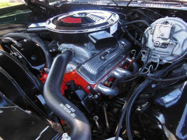 1971 green Chevrolet Camaro 2dr