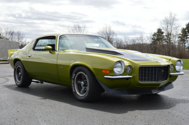 1971 Green Chevrolet Camaro