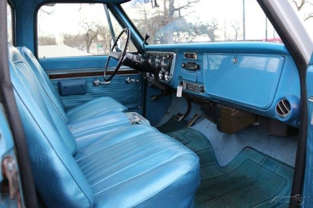 1971 Blue Chevrolet C/K Pickup 2500