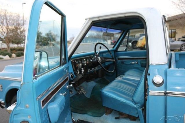 1971 Blue Chevrolet C/K Pickup 2500