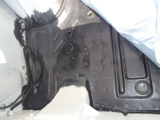 1971 White Dodge Charger