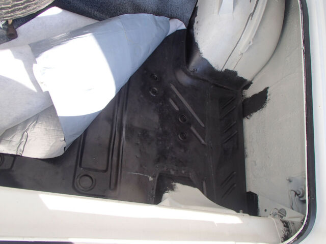 1971 White Dodge Charger