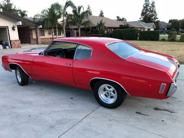 1971 Red Chevrolet Chevelle Coupe