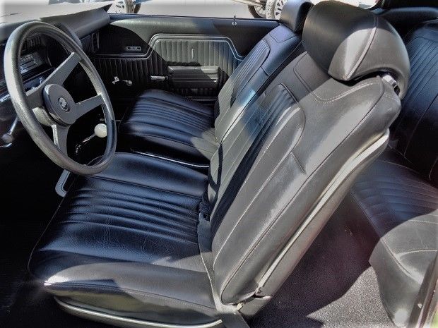 1971 red Chevrolet Chevelle coupe