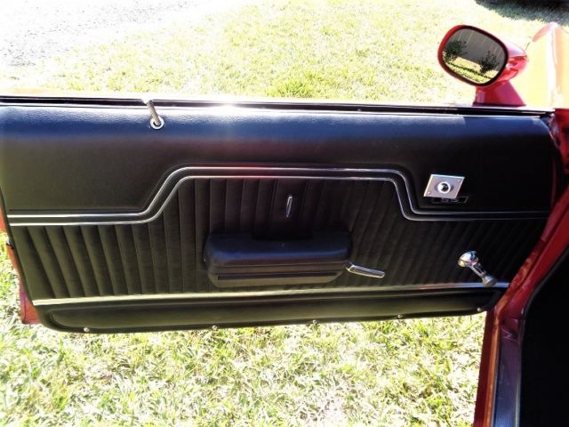 1971 red Chevrolet Chevelle coupe