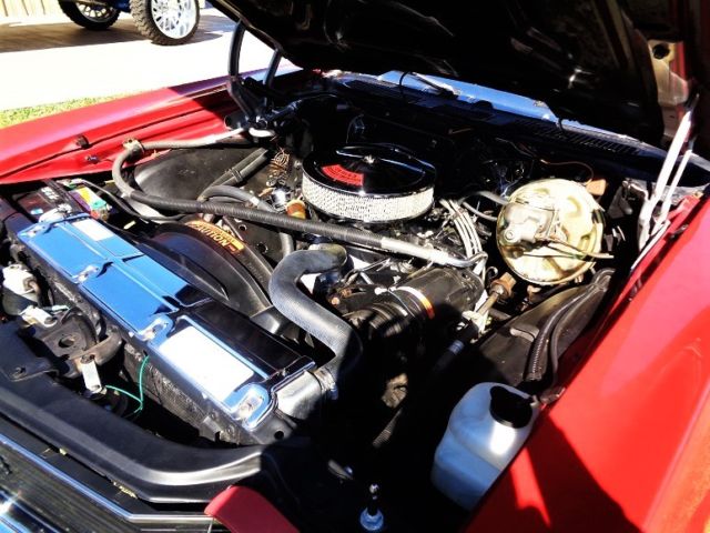1971 red Chevrolet Chevelle coupe