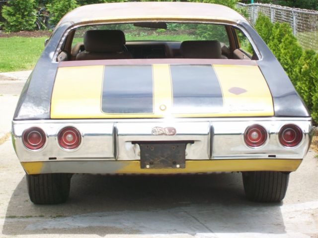 1971 Gold Chevrolet Chevelle Coupe