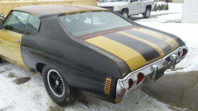 1971 Gold Chevrolet Chevelle Coupe