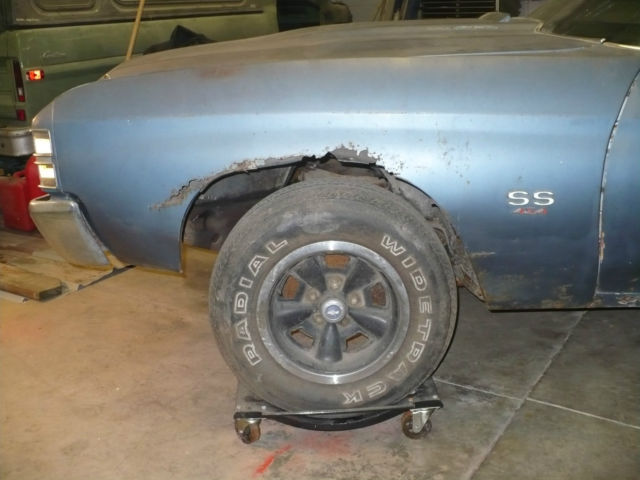 1971 blue Chevrolet Chevelle Coupe