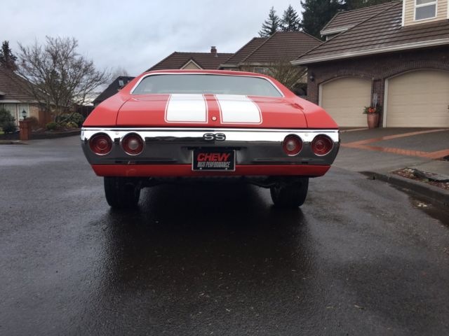 1971 Red Chevrolet Chevelle Coupe