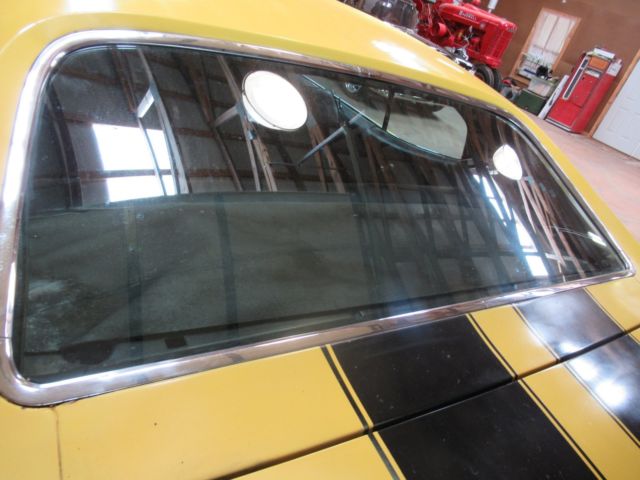 1971 Yellow Chevrolet Chevelle Coupe