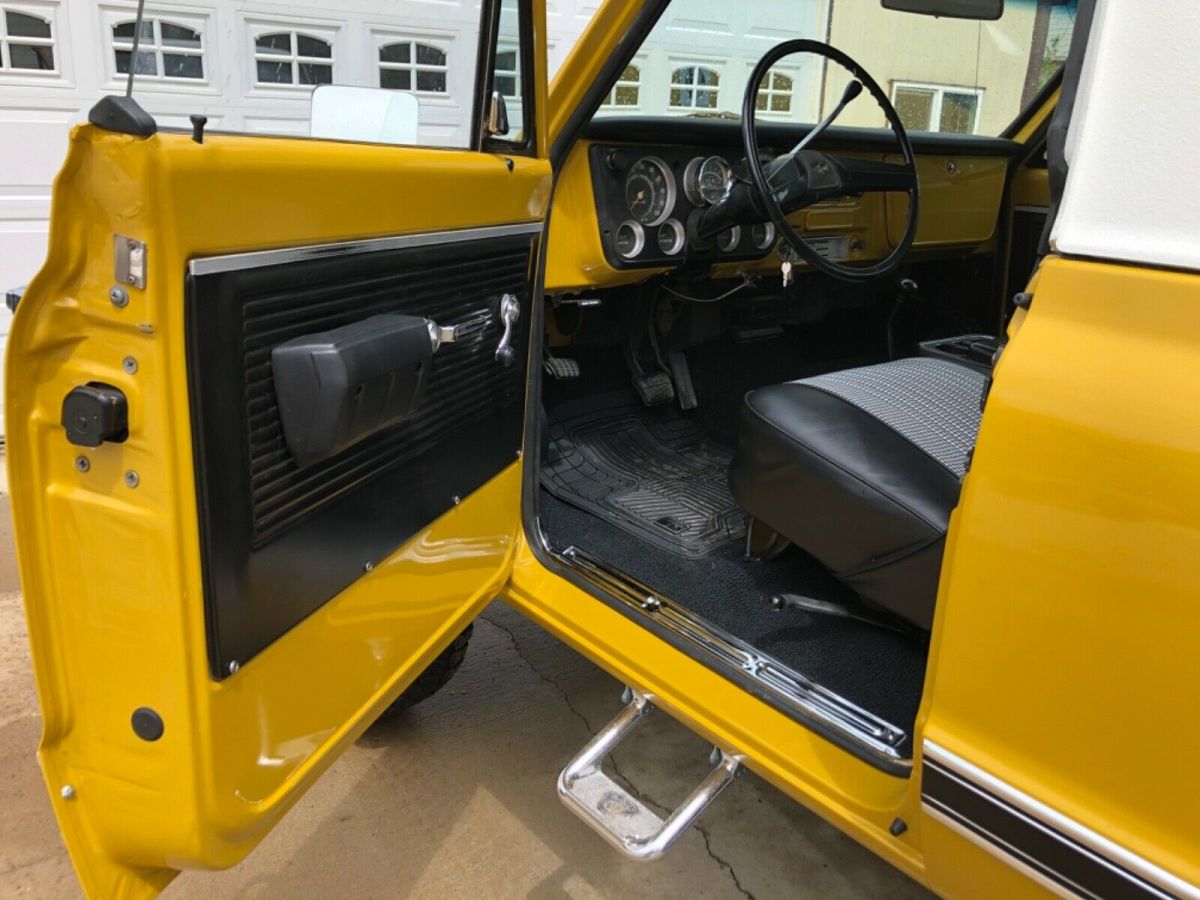 1971 Yellow Chevrolet Blazer SUV
