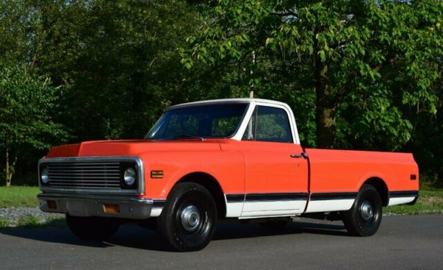 1971 Red Chevrolet C-10 --