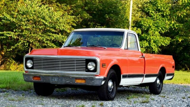 1971 Red Chevrolet C-10 --