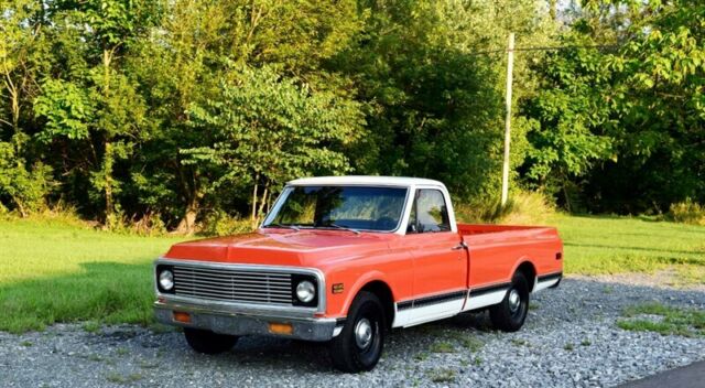 1971 Red Chevrolet C-10 --