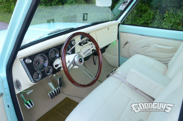 1971 PPG Vibrance Pastel Green & Vanilla Shake Chevrolet C-10 Truck