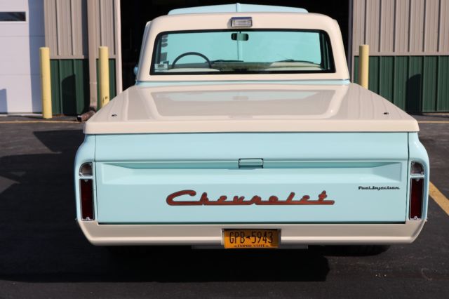 1971 PPG Vibrance Pastel Green & Vanilla Shake Chevrolet C-10 Truck