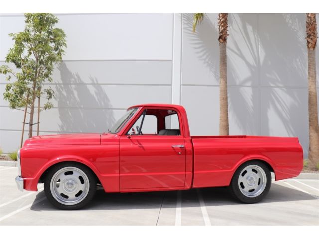 1971 Red Chevrolet C-10 --