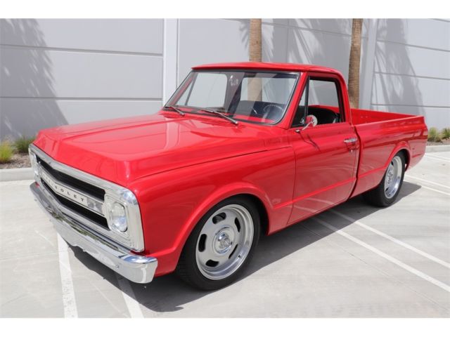 1971 Red Chevrolet C-10 --