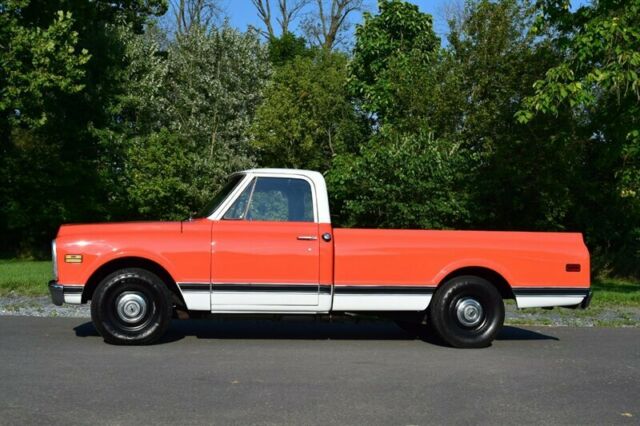 1971 Red Chevrolet C-10 --