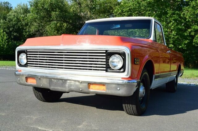 1971 Red Chevrolet C-10 --