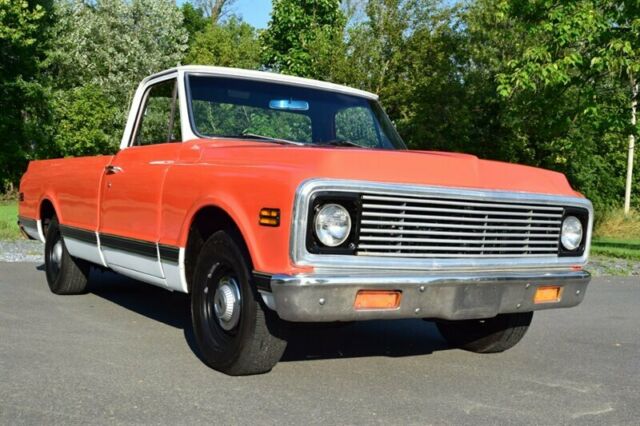1971 Red Chevrolet C-10 --