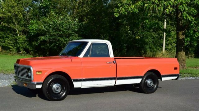 1971 Red Chevrolet C-10 --
