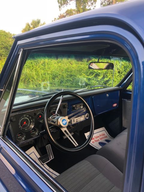 1971 Blue and silver Chevrolet C-10 Pick Up Truck