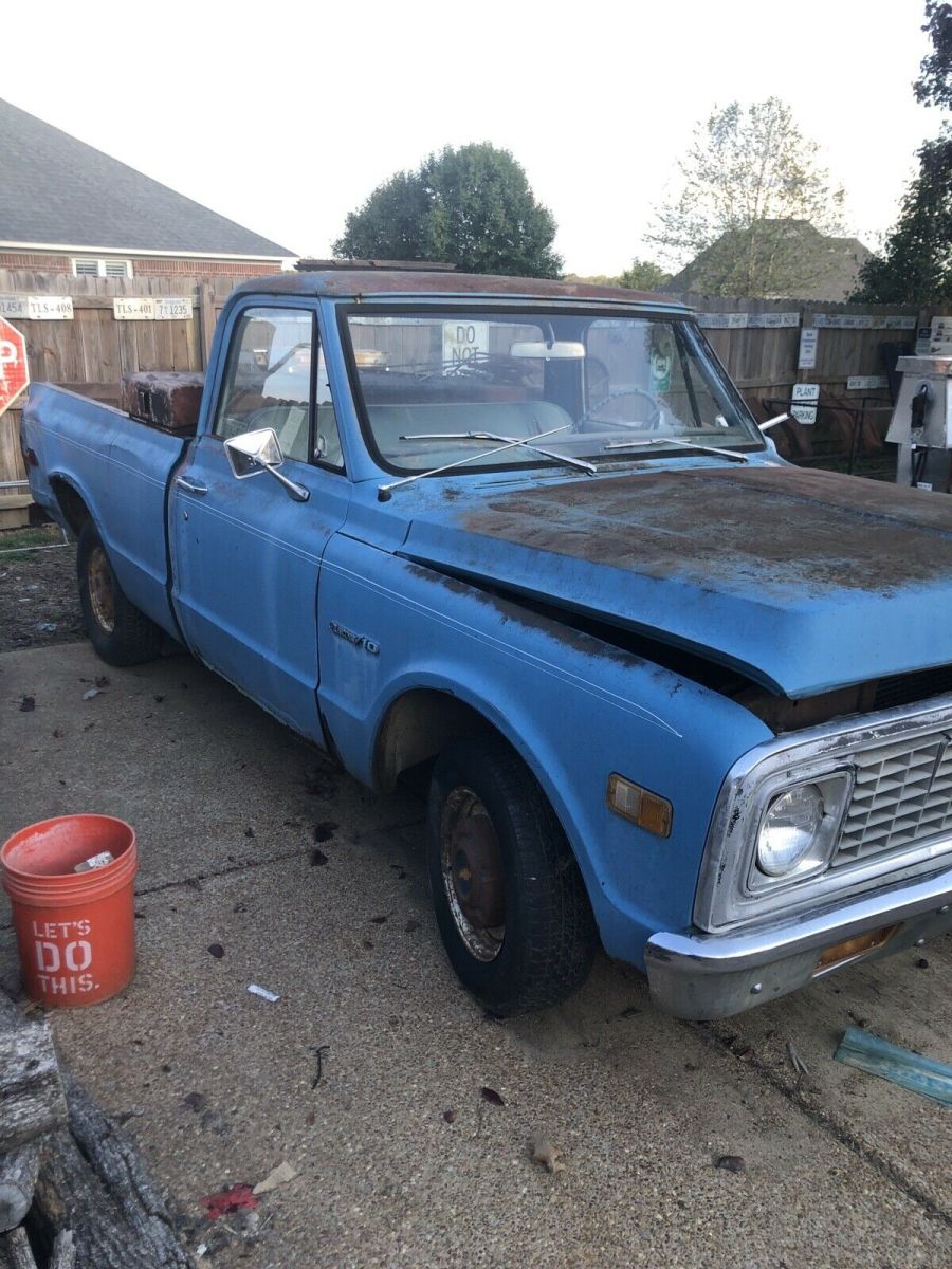 1971 Blue Chevrolet C-10 Pickup