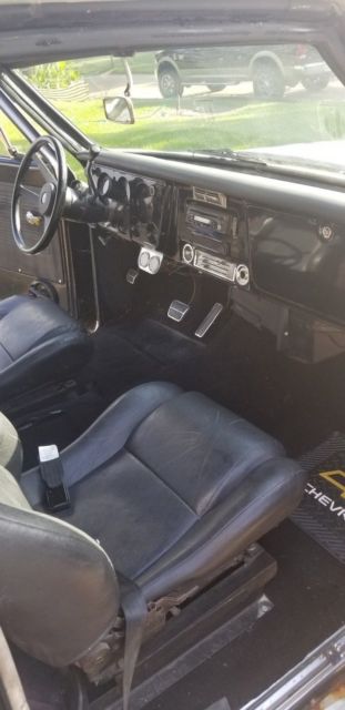 1971 Silver Chevrolet C-10 SWB truck