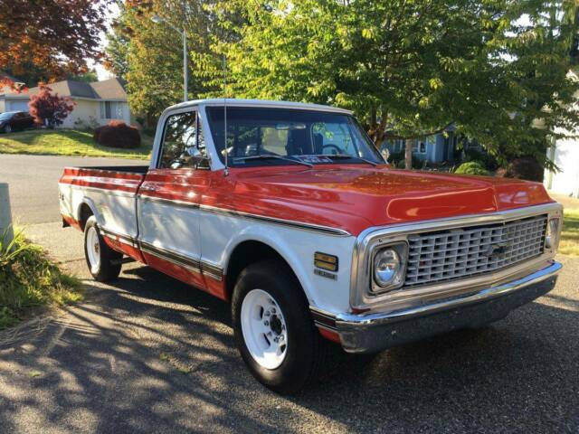 1971 Orange Chevrolet C-10 Crew Cab Pickup