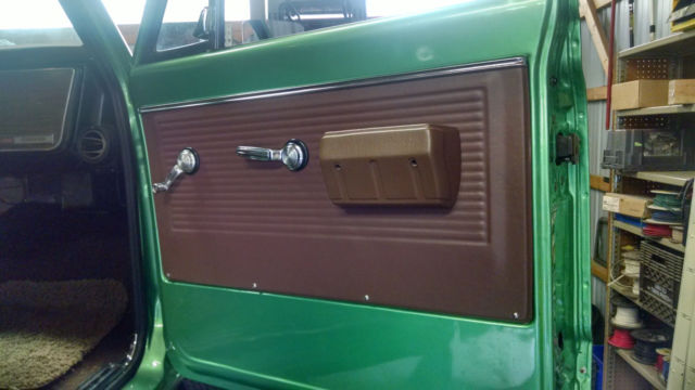 1971 green Chevrolet C-10 Standard Cab Pickup