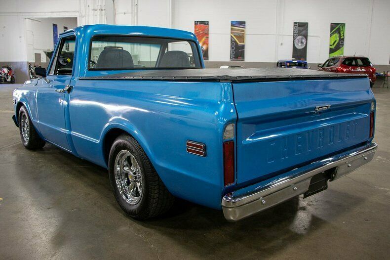 1971 Blue Chevrolet C-10 --