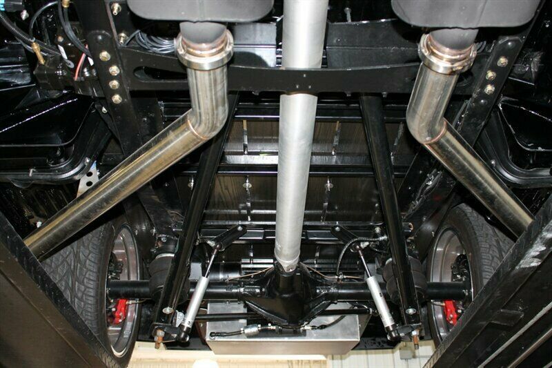 1971 Black Chevrolet C-10 --