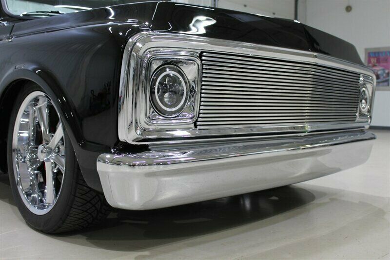 1971 Black Chevrolet C-10 --