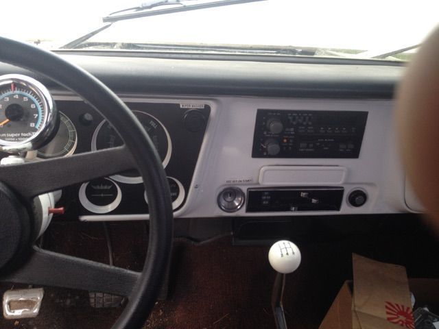 1971 White Chevrolet C-10 Pick up