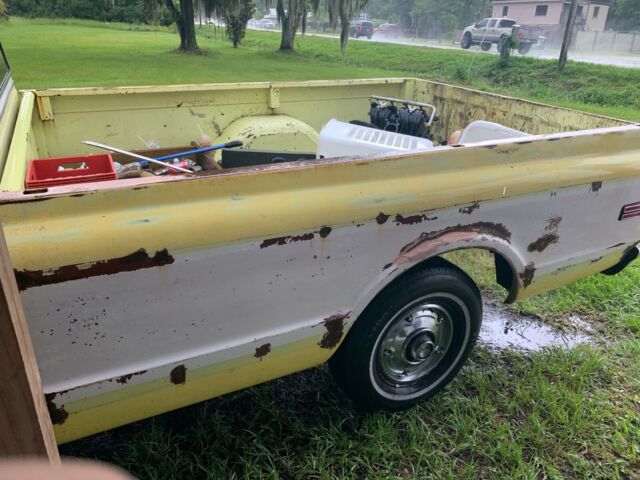 1971 Yellow Chevrolet C-10 Standard Cab Pickup
