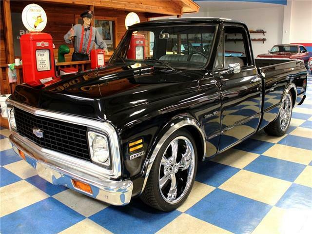 1971 Black Chevrolet C-10 --