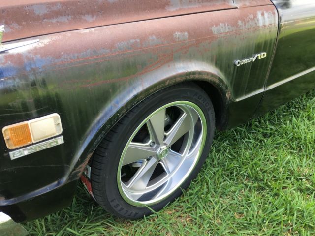 1971 Black Chevrolet C-10 truck