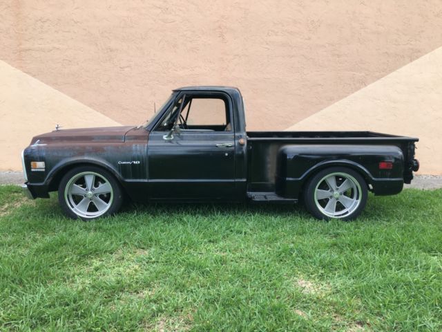 1971 Black Chevrolet C-10 truck