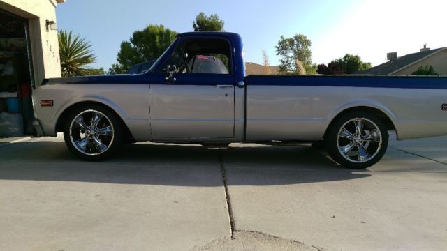 1971 Silver/blue Chevrolet Chevelle Truck