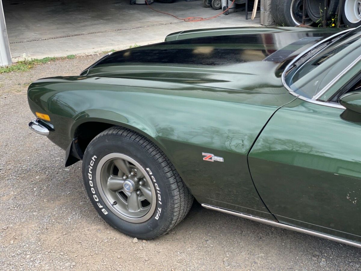 1971 Green Chevrolet Camaro 2