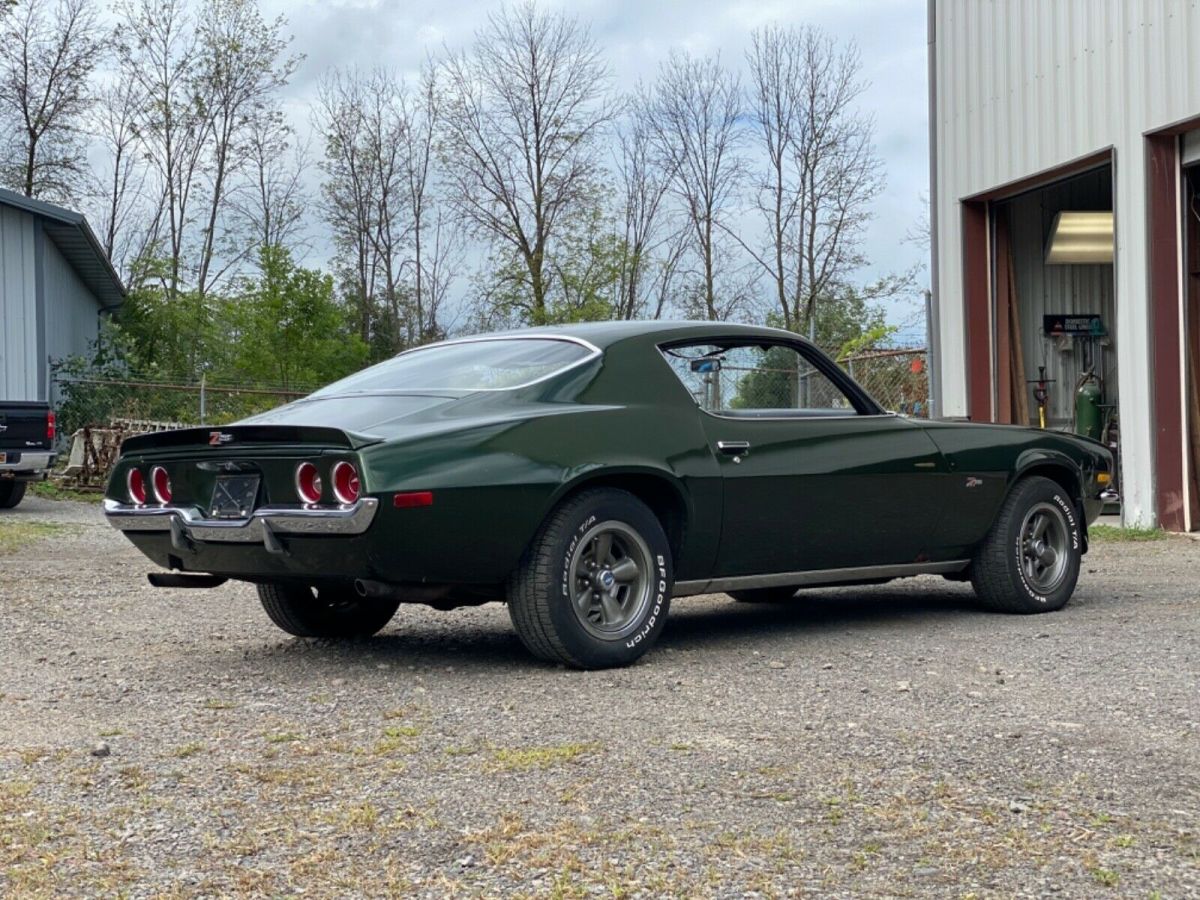 1971 Green Chevrolet Camaro 2