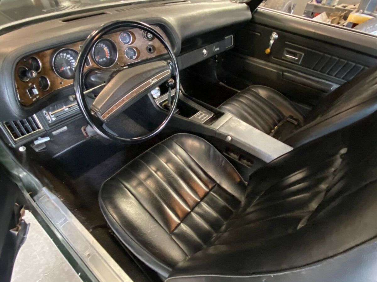 1971 Green Chevrolet Camaro 2