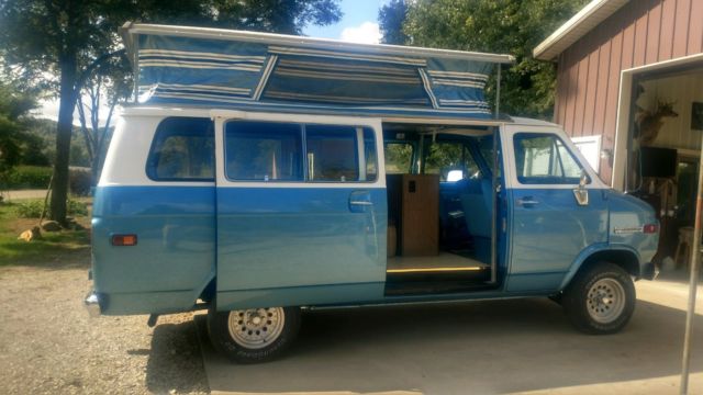 1971 Chevrolet C-10 Van Camper