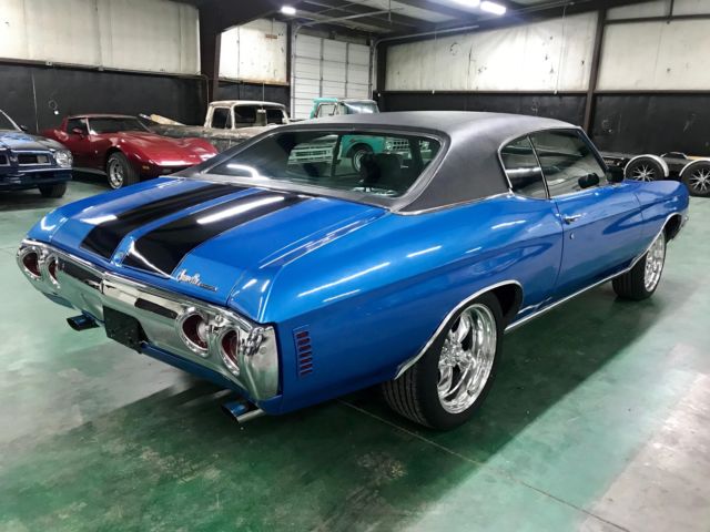 1971 Blue Chevrolet Chevelle Coupe