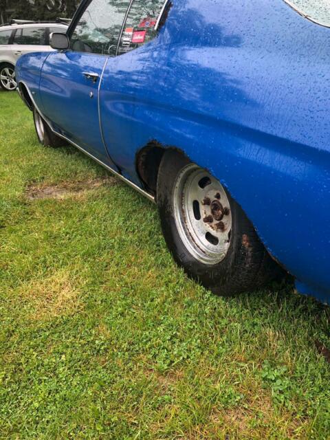 1971 blue Chevrolet Chevelle Coupe